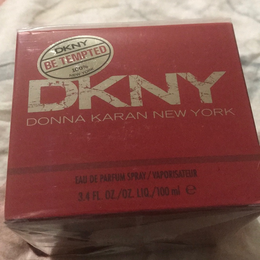 DKNY ‘be tempted’ 100% New York eau de parfum